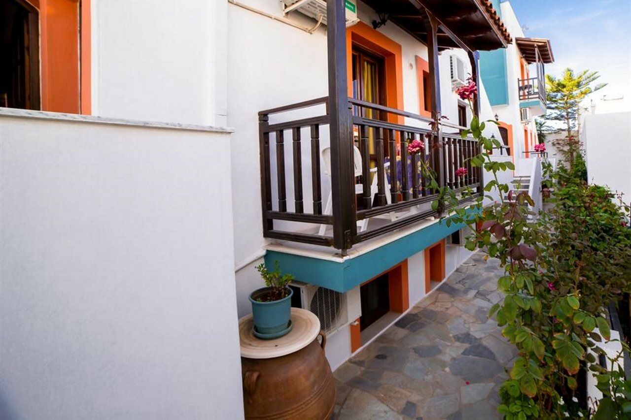 Creta Mar-Gio Aparthotel Малиа Екстериор снимка