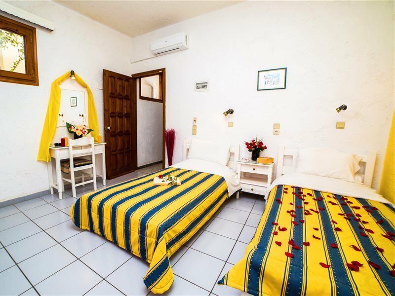 Creta Mar-Gio Aparthotel Малиа Екстериор снимка